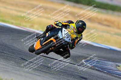 media/Aug-13-2023-CRA (Sun) [[1cfc37a6fb]]/Race 4 400 Superbike/Race/